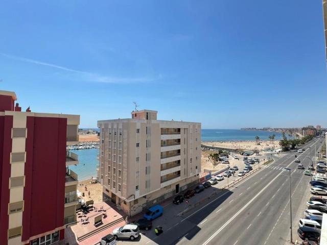 Apartamento en venta en Torrevieja photo 0