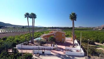 Casa con terreno en venta en Orihuela photo 0