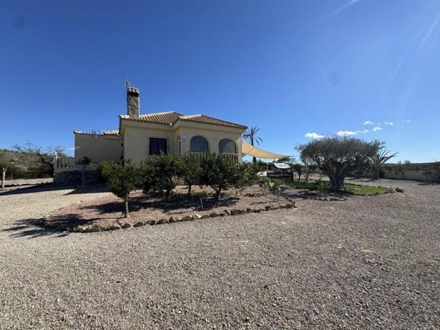 Casa con terreno en venta en Torremendo photo 0