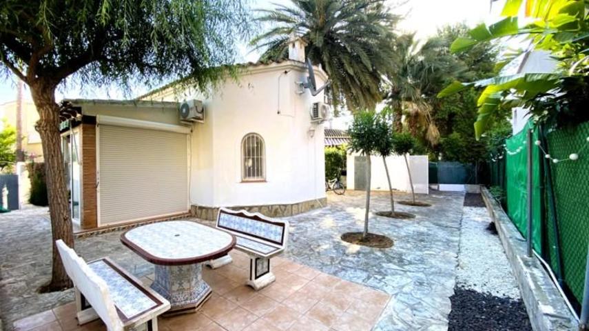 Chalet en venta en Denia, Las Marinas photo 0
