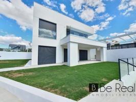 Chalet en venta en Manilva, Calle del Jade, 29692 photo 0