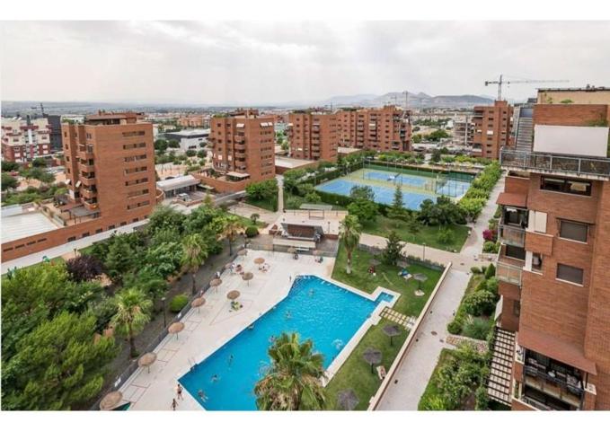 Piso en venta en Granada, Barrio de los Periodistas photo 0