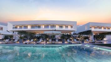 Adosada en venta en Estepona, El Paraiso photo 0