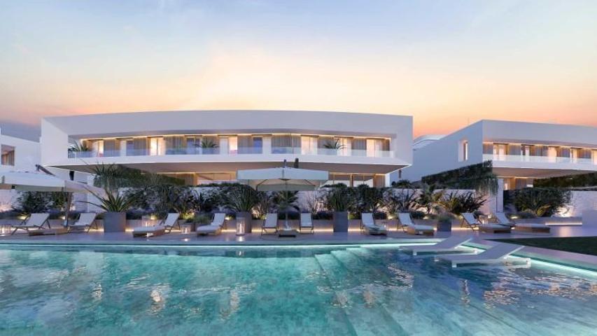 Adosada en venta en Estepona, El Paraiso photo 0