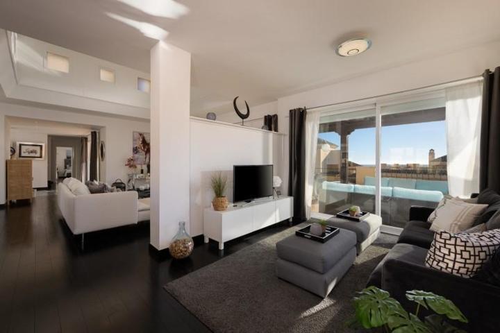 Duplex en venta en Marbella, Marbella Este - Hacienda Elviria photo 0