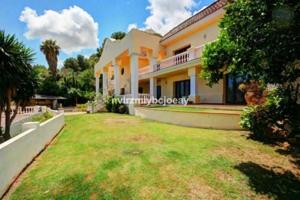 Chalet en venta en Benalmádena, Benalmádena Pueblo photo 0