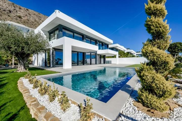 Chalet en venta en Finestrat, Sierra cortina photo 0