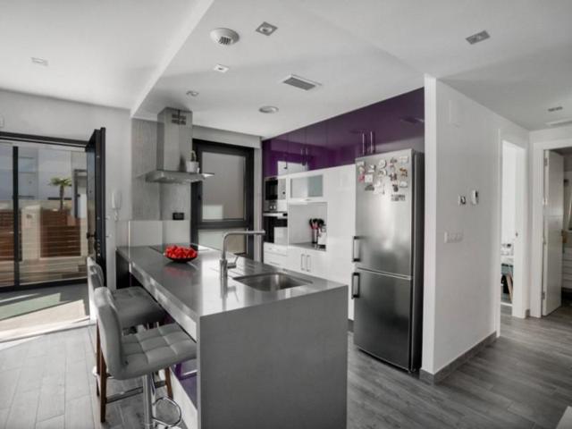 Chalet en venta en Torrevieja photo 0