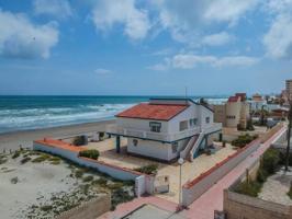 Chalet en venta en La Manga del Mar Menor, Playa de las Gaviotas-El Pedrucho photo 0
