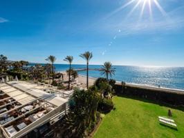 Apartamento en venta en Marbella, Marbella, Puerto Banús photo 0