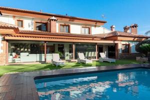Chalet en venta en Calpe, Urbanizaciones photo 0