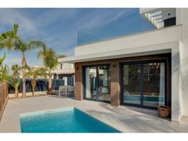 Chalet en venta en San Fulgencio photo 0