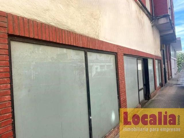 Local comercial en alquiler en Torrelavega photo 0