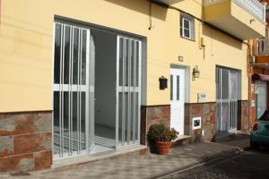 Local comercial en alquiler en Arico, Arico Alto photo 0
