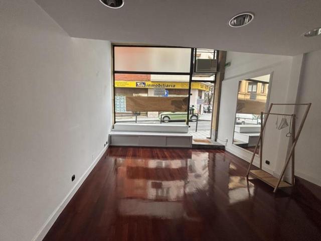Local comercial en venta en Irun, Nafarroa Hiribidea, 20302 photo 0