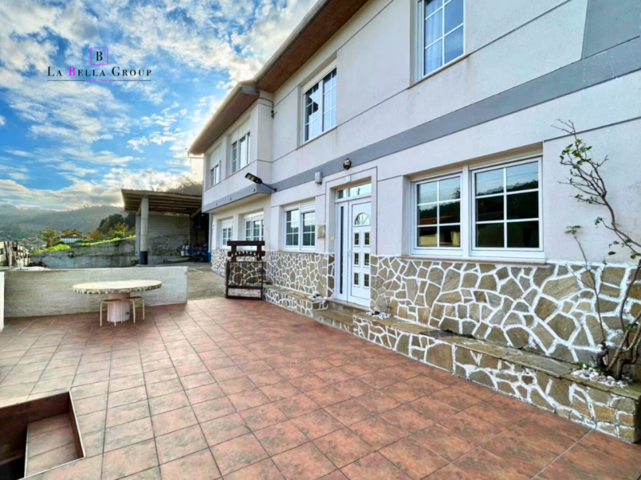Casa con terreno en venta en Cabana de Bergantiños photo 0