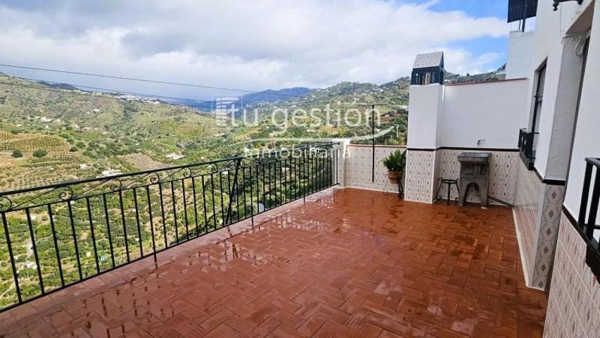 Adosada en venta en Sayalonga, Costa del Sol Oriental - Axarquía photo 0