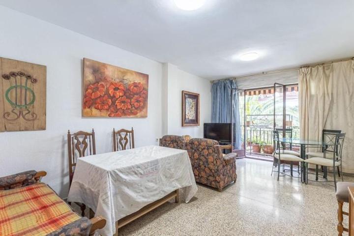 Piso en venta en Granada, Vergeles photo 0