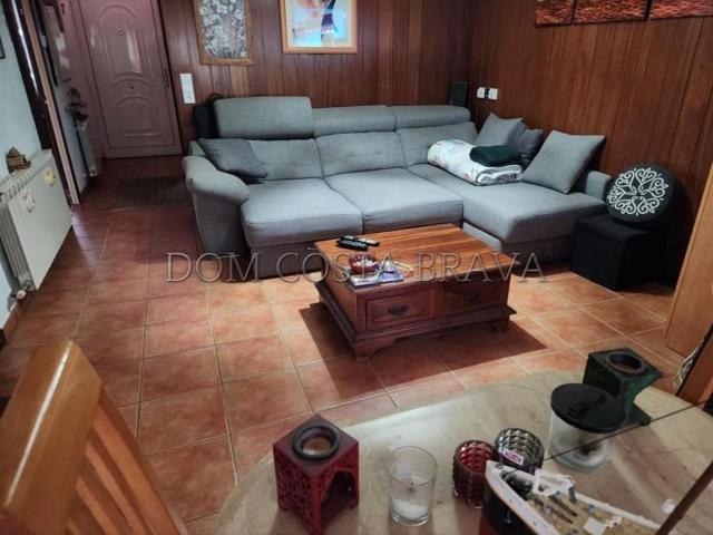 Adosada en venta en Olot, La Garrotxa photo 0