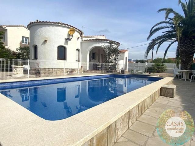 Chalet en venta en L'Ametlla de Mar, Avinguda de les Tres Cales, 43860 photo 0