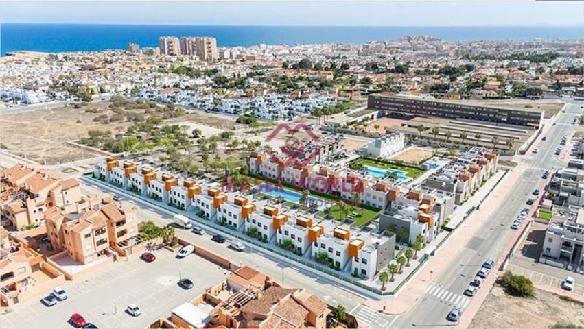 Bungalow en venta en Torrevieja, Torrejón photo 0