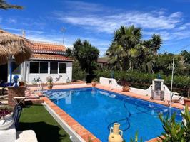 Casa con terreno en venta en Cartagena photo 0