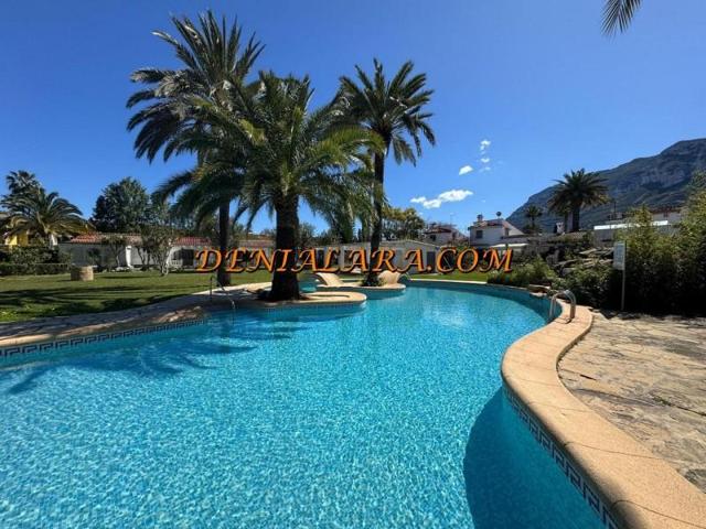 Adosada en venta en Denia photo 0