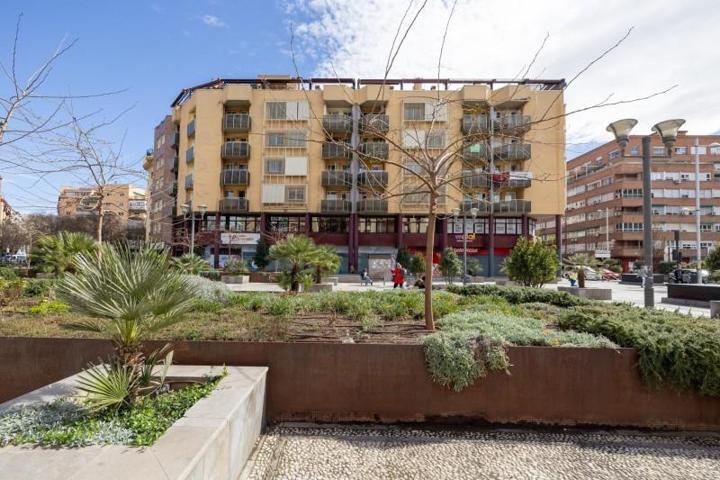 Piso en venta en Granada, Plaza einstein photo 0