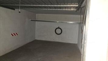 Garaje en alquiler en Carcaixent, Germanies photo 0