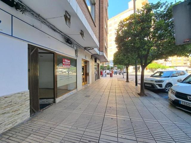 Local comercial en alquiler en Alzira, Centro Urbano photo 0