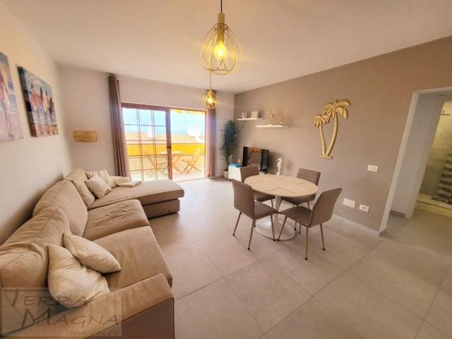 Apartamento en alquiler en Adeje photo 0