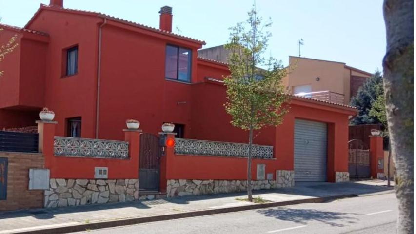 Chalet en venta en Vilafant, Vilafant photo 0