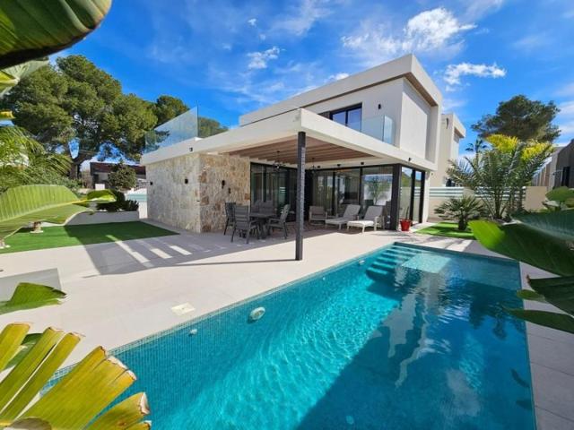 Chalet en venta en Torrevieja photo 0