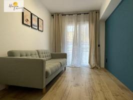 Piso en venta en Valencia, Ciutat Fallera photo 0