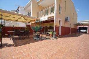 Duplex en venta en Puerto de Mazarrón, La Isla photo 0