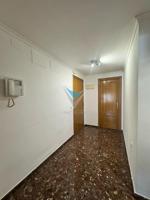 Piso en venta en Manises photo 0