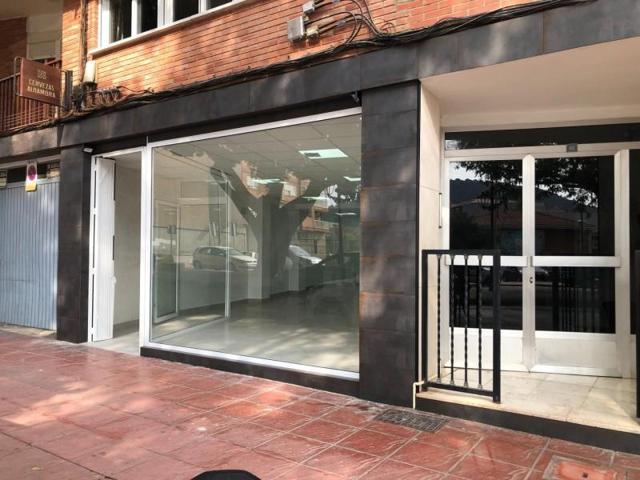 Local comercial en alquiler en La Vall d'Uixó, Av. Suroeste photo 0
