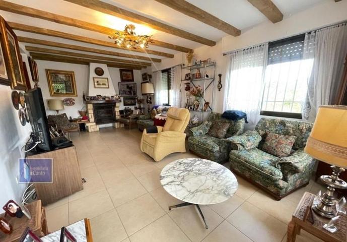 Casa con terreno en venta en Alcoy-Alcoi photo 0