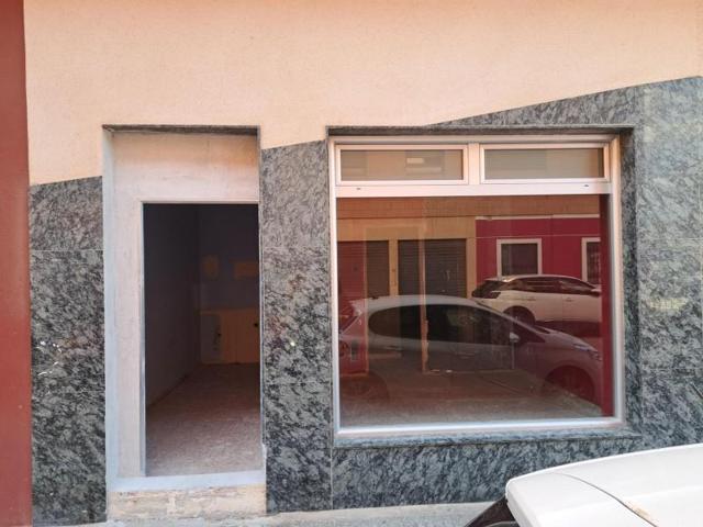 Local comercial en alquiler en Alzira, Zona Colegio Ausias March photo 0
