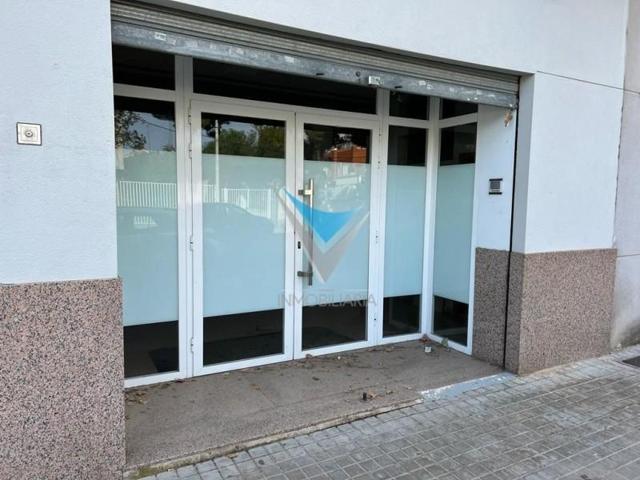 Local comercial en alquiler en Manises, Alfonso Ceramista Blat, 46940 photo 0