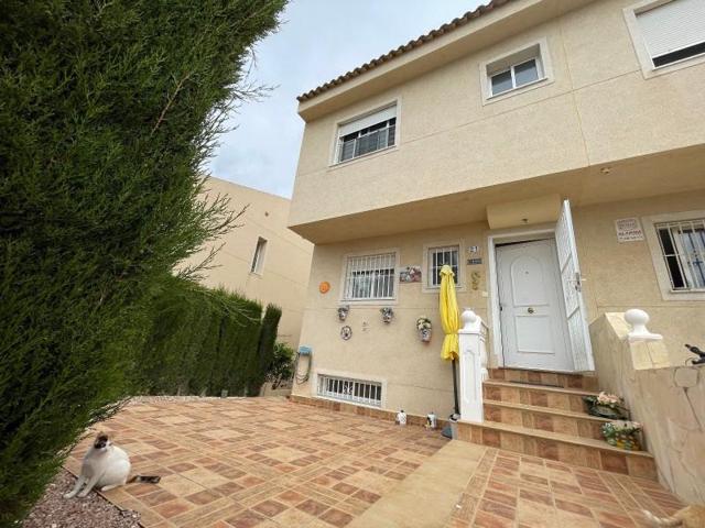 Adosada en venta en Benijofar photo 0