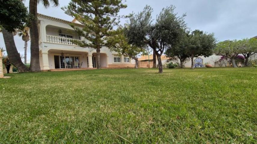 Chalet en venta en Orihuela photo 0
