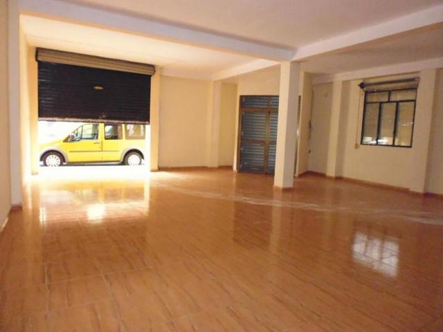 Local comercial en alquiler en Alzira, Albuixarres photo 0