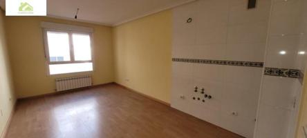 Apartamento en venta en Zamora, Centro photo 0