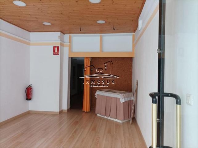 Local comercial en alquiler en Lucena, Lucena photo 0