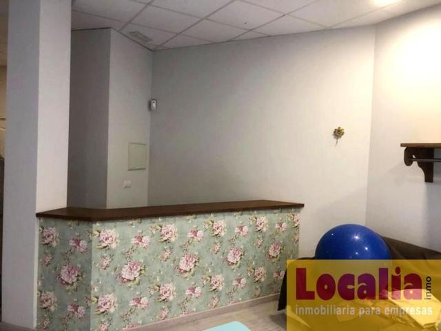 Local comercial en alquiler en Torrelavega photo 0