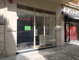 Local comercial en alquiler en Pamplona, Ensanche photo 0