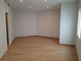 Piso en venta en Lucena, Lucena photo 0