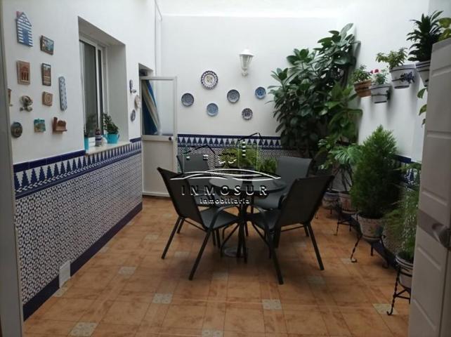 Casa en venta en Lucena, Lucena photo 0