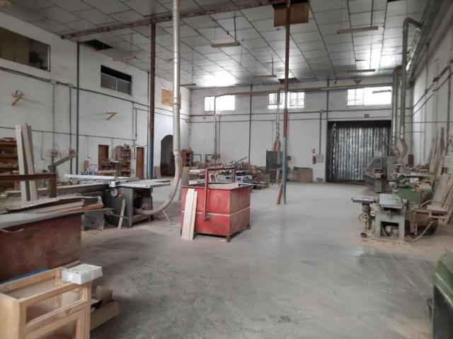 Nave industrial en venta en Lucena, Lucena photo 0